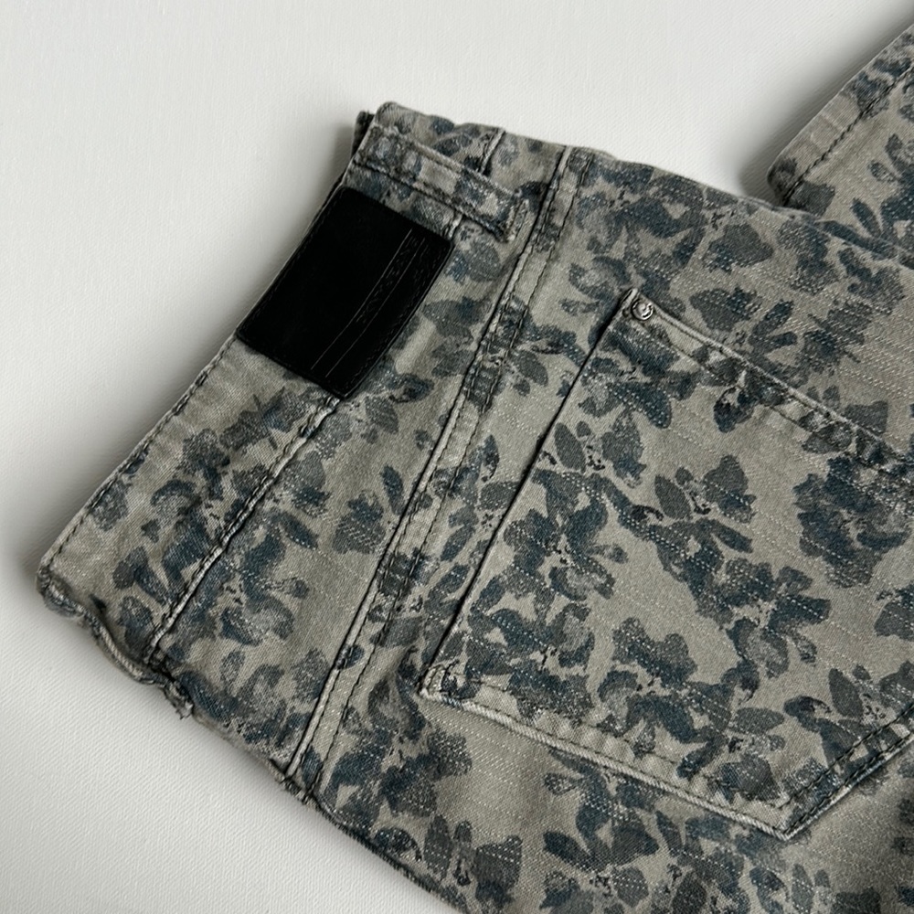 DKNY Printed Floral Skinny Jean